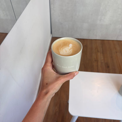 Tasse "Put God first"